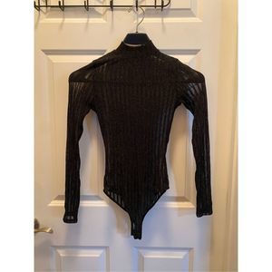 NWOT Women’s Long Sleeve Black Sheer Bodysuit with Woven Glitter Size Small